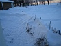 Det blir att rätta till pinnar och staket när snön har smält. (2010-12-27 IMG_0028)