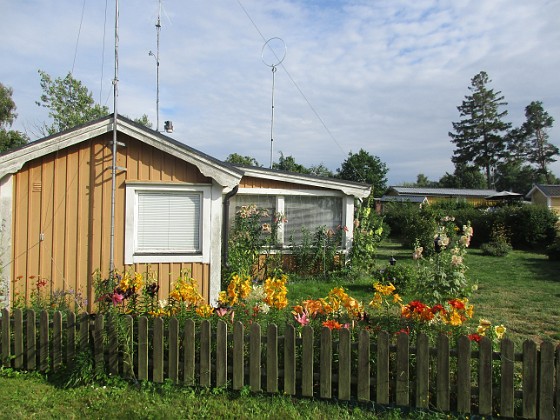 Granudden  
Bild tagen under sen eftermiddag. Ljust mulet eller svag sol  
2022-07-18 Granudden_0027  
Granudden  
Färjestaden  
Öland